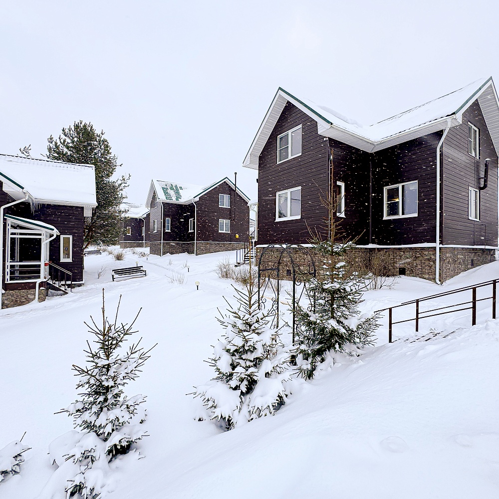 Коттедж улучшенный с мангальной зоной